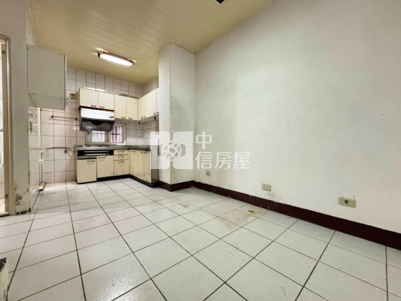 楊梅菓嶺小資別墅~近楊梅交流道 幼獅工業區房屋室內格局與周邊環境