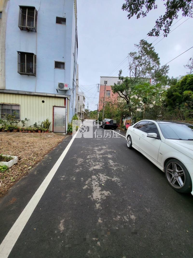 新坡市區旁(雙面臨路)農+建房屋室內格局與周邊環境