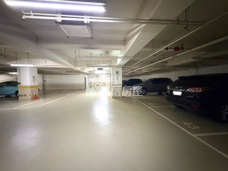 寶輝首璽樓中樓雙平車露臺戶房屋室內格局與周邊環境