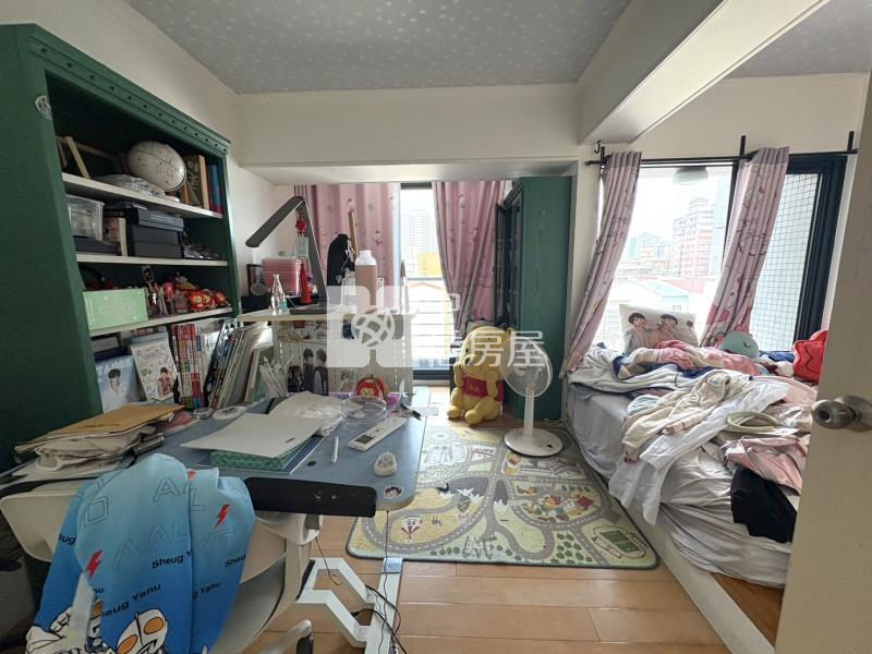 寶輝首璽樓中樓雙平車露臺戶房屋室內格局與周邊環境