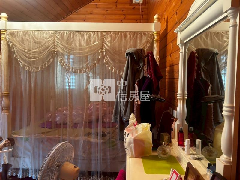 交流道旁歐風稀有渡假木屋房屋室內格局與周邊環境