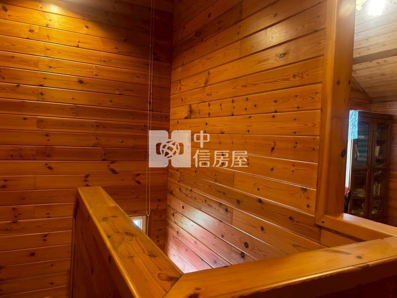 交流道旁歐風稀有渡假木屋房屋室內格局與周邊環境