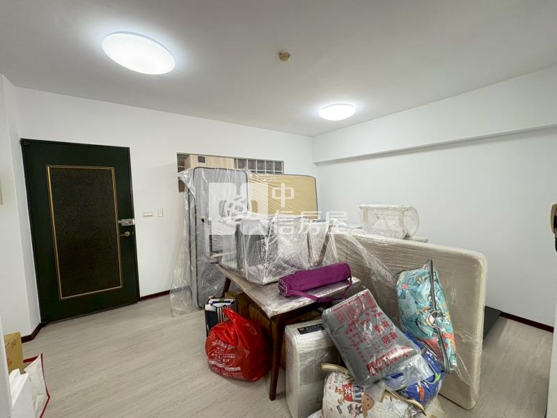 中山醫震後完工美兩房附休旅車位房屋室內格局與周邊環境