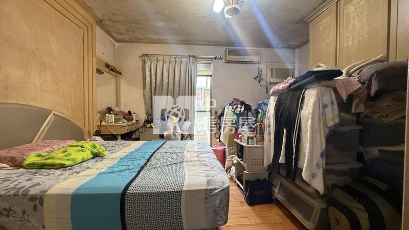 文化商圈挑高雙車位別墅房屋室內格局與周邊環境