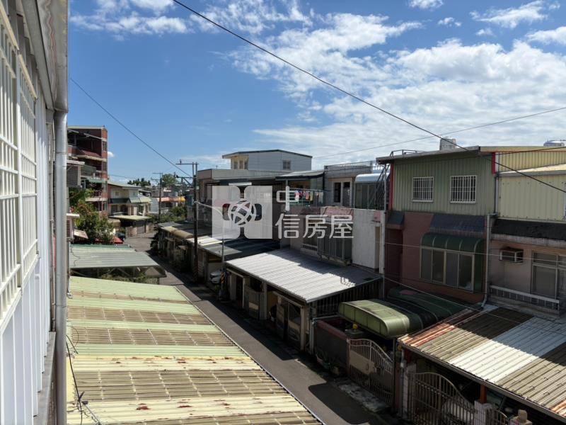 【稀有】面寬大地坪孝親房★龍吟街透天★前院車庫雙車位房屋室內格局與周邊環境