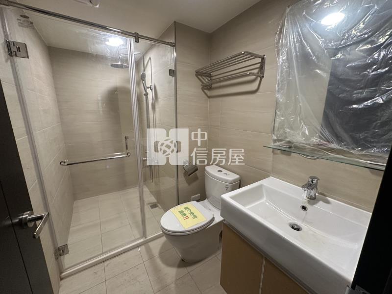 ▲中正藏馥美三房車位房屋室內格局與周邊環境
