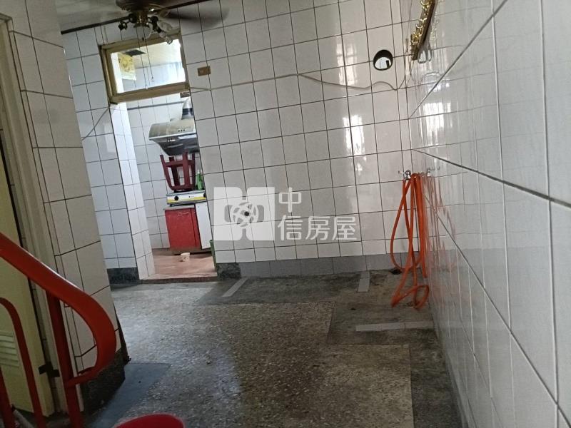 斗六文化路3F加建透天房屋室內格局與周邊環境