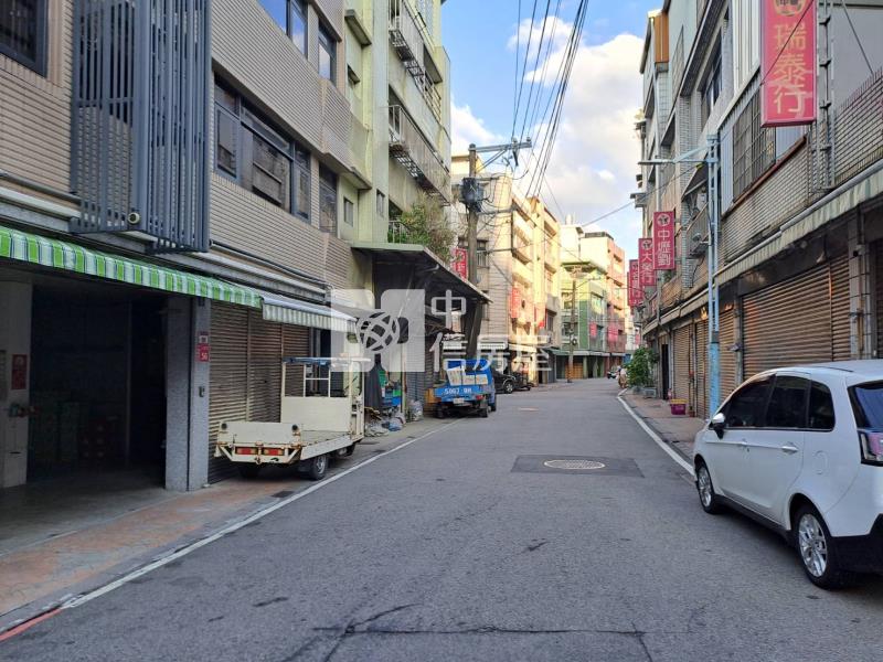 中壢青果市場透天店面房屋室內格局與周邊環境