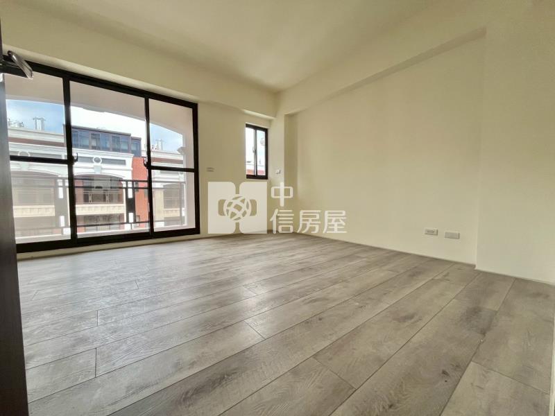 近龍科.德龍國小天然瓦斯雙車位全新社區型別墅房屋室內格局與周邊環境