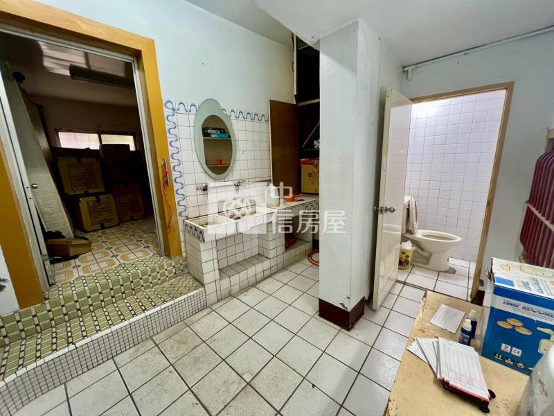 土庫中正路商業區店面房屋室內格局與周邊環境