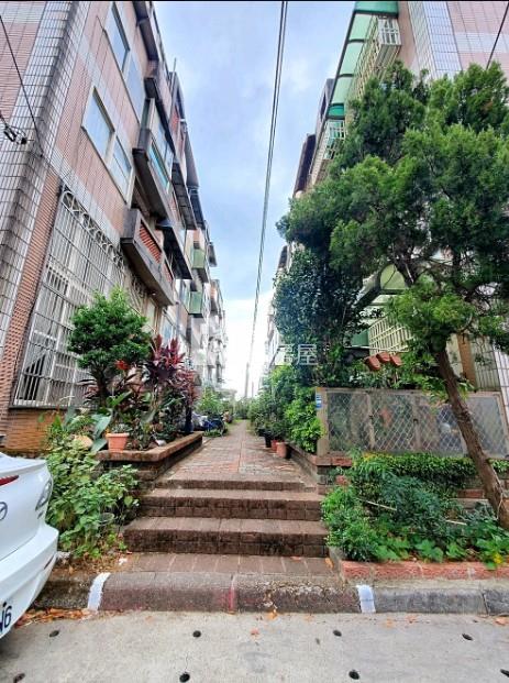 近楊梅車站菓嶺透天美墅房屋室內格局與周邊環境