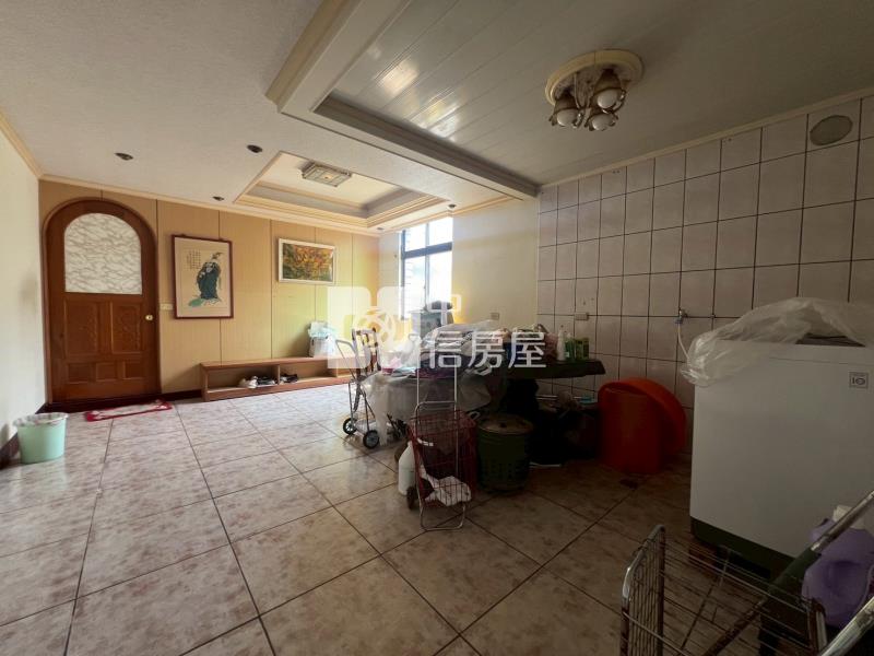 龍潭近市區邊間透天房屋室內格局與周邊環境