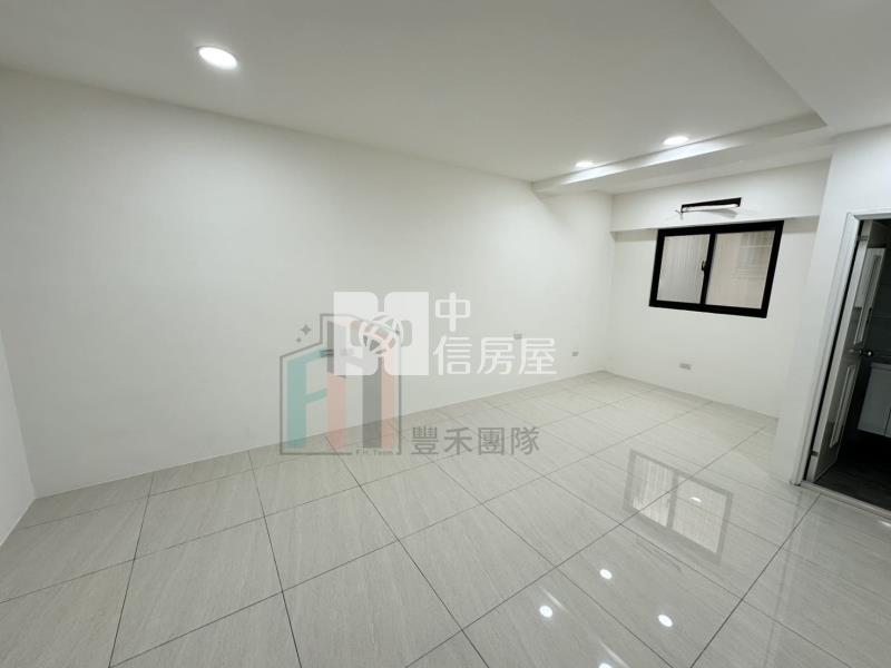 【豐禾】金陵路整新美透天A房屋室內格局與周邊環境