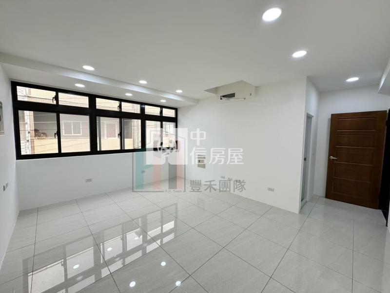 【豐禾】金陵路整新美透天B房屋室內格局與周邊環境