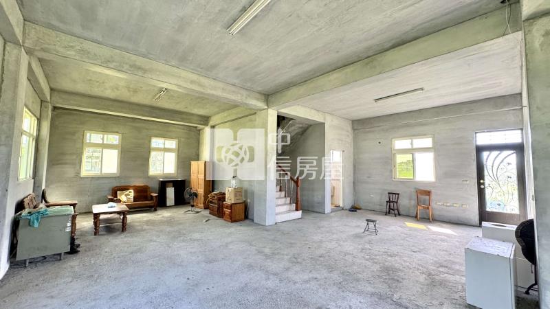 近甕窯雞礁溪山景便宜農舍房屋室內格局與周邊環境