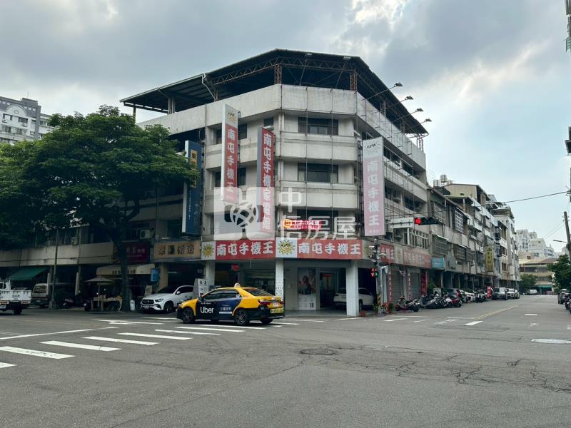 南屯東興路三角窗角店房屋室內格局與周邊環境