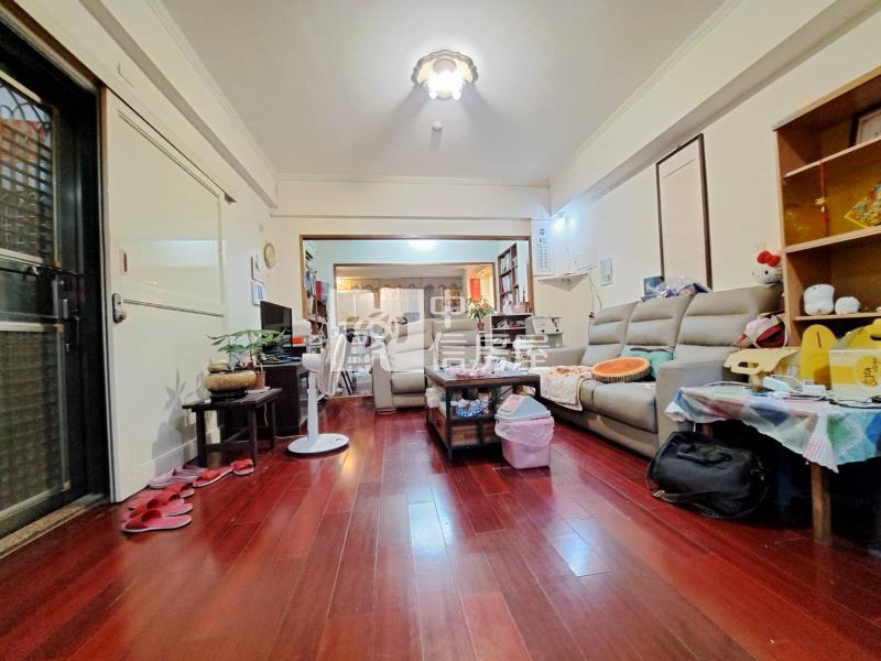 B218宜蘭市潘彼得社區華廈房屋室內格局與周邊環境