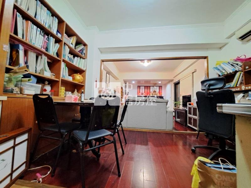 B218宜蘭市潘彼得社區華廈房屋室內格局與周邊環境