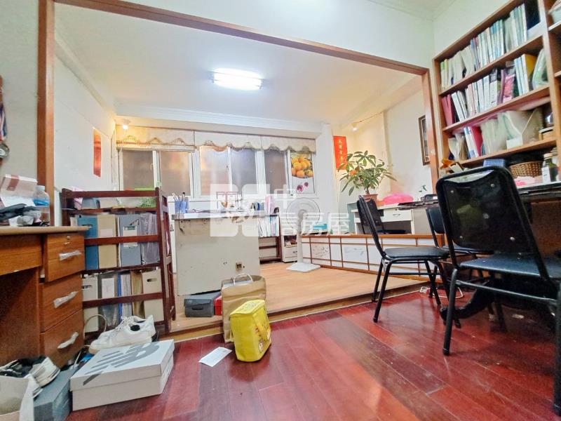 B218宜蘭市潘彼得社區華廈房屋室內格局與周邊環境