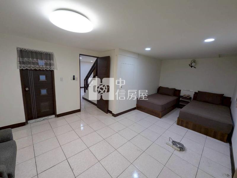 夏威夷區一樓一房車房屋室內格局與周邊環境
