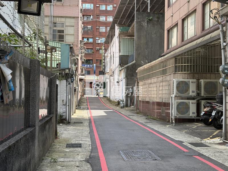桃園市府旁稀有多套集合住宅房屋室內格局與周邊環境