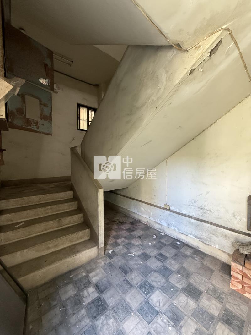 桃園市府旁稀有多套集合住宅房屋室內格局與周邊環境