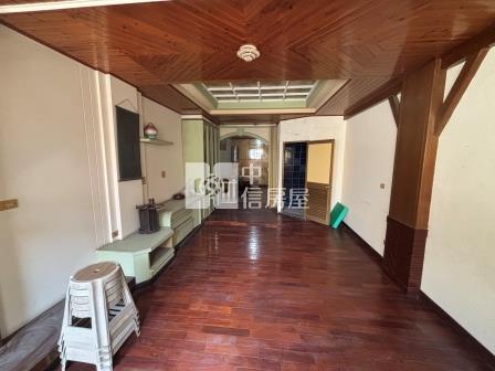 屏東房屋-華山街10米路透天房屋室內格局與周邊環境