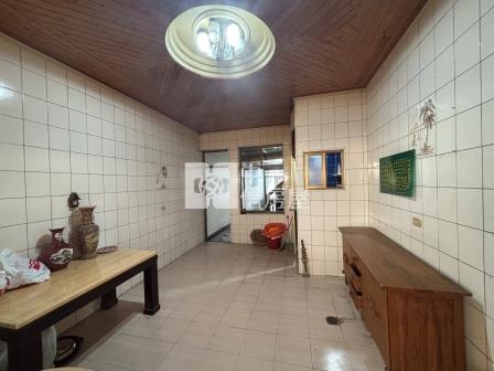 屏東房屋-華山街10米路透天房屋室內格局與周邊環境