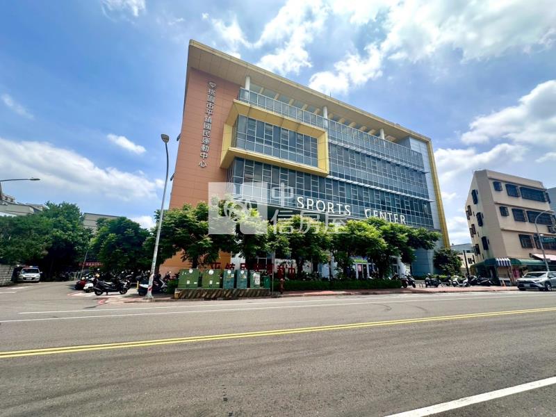 平鎮國民運動中心透天(店面)房屋室內格局與周邊環境