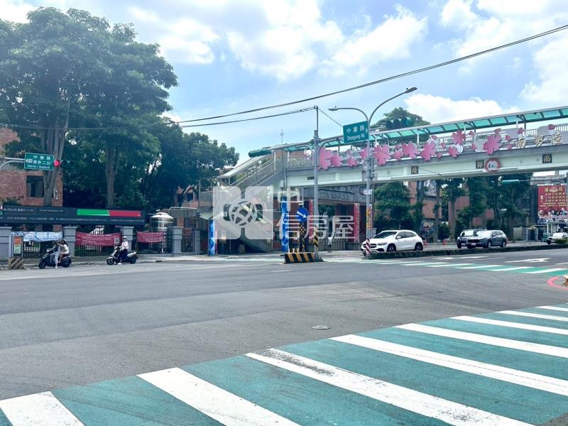 平鎮國民運動中心透天(店面)房屋室內格局與周邊環境
