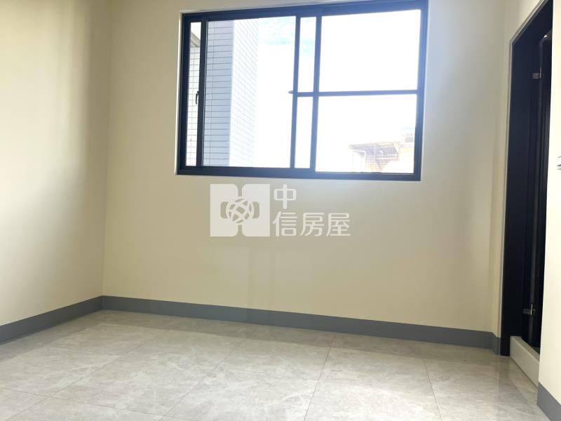 屏東公園全新華廈房屋室內格局與周邊環境