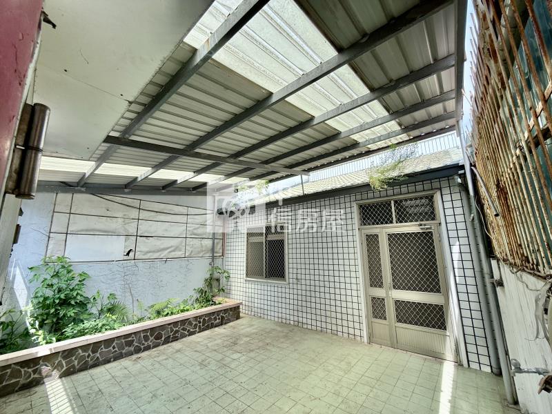 大里工業區旁大地坪買地送屋平房房屋室內格局與周邊環境