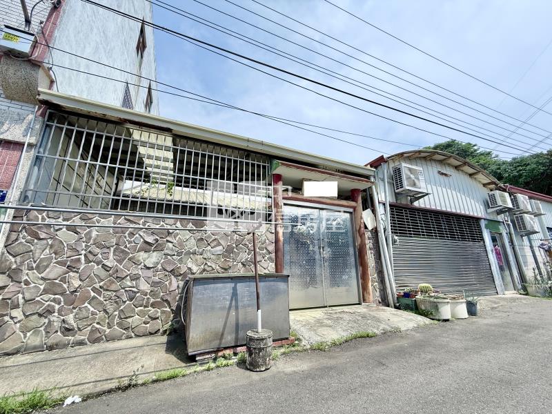 大里工業區旁大地坪買地送屋平房房屋室內格局與周邊環境