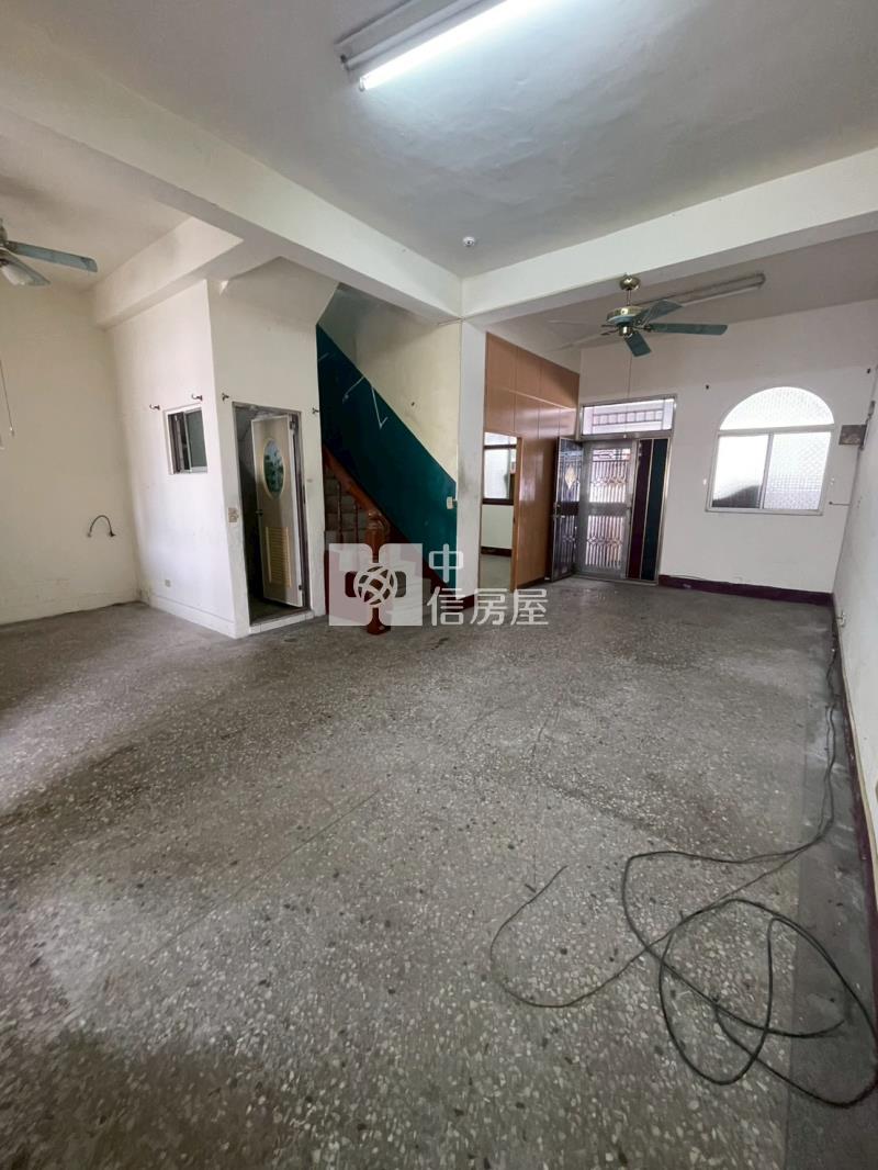 西平路孝親房透天房屋室內格局與周邊環境