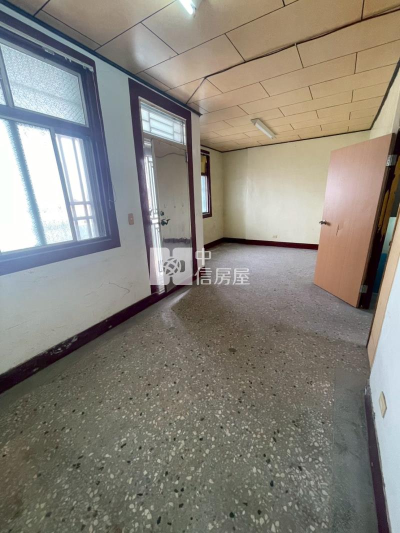 西平路孝親房透天房屋室內格局與周邊環境