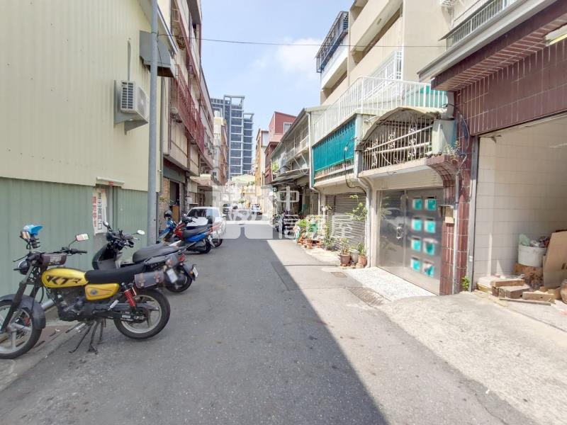 開元大橋商圈1F有車庫樓店房屋室內格局與周邊環境