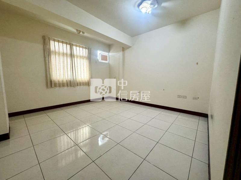 斗南新庄輕屋齡別墅房屋室內格局與周邊環境