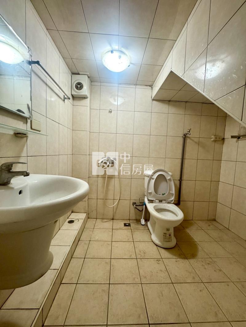 斗南新庄輕屋齡別墅房屋室內格局與周邊環境