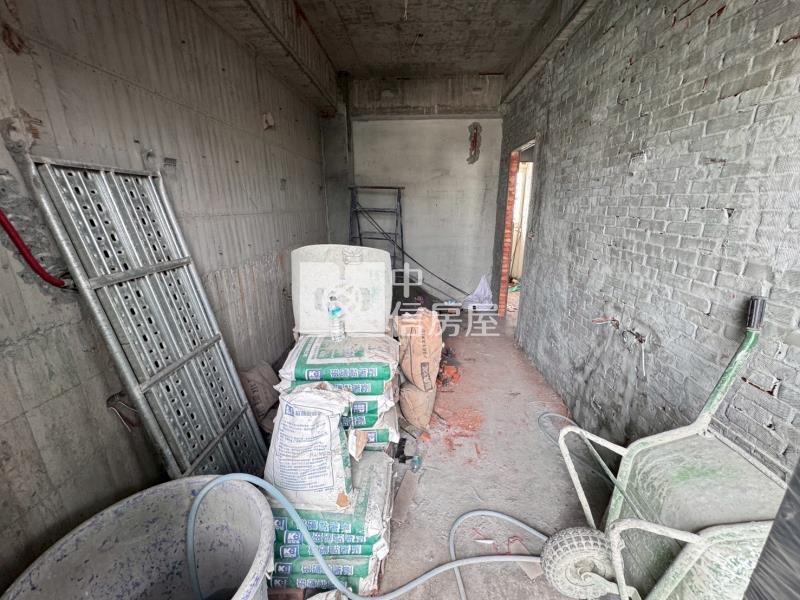 商60旁全新輕奢電梯別墅房屋室內格局與周邊環境