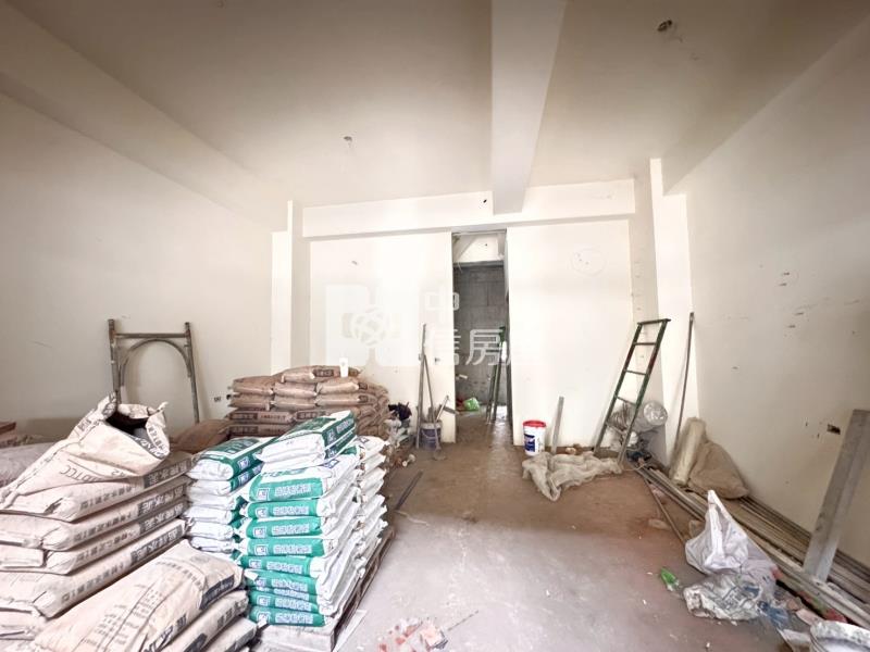 商60旁全新輕奢電梯別墅房屋室內格局與周邊環境