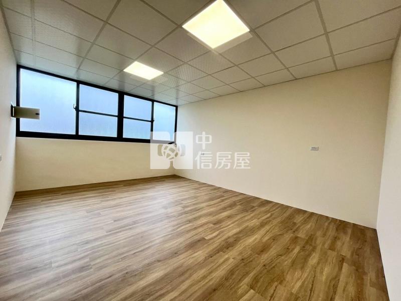 建國公園對面第一排精美雙車孝親透天房屋室內格局與周邊環境