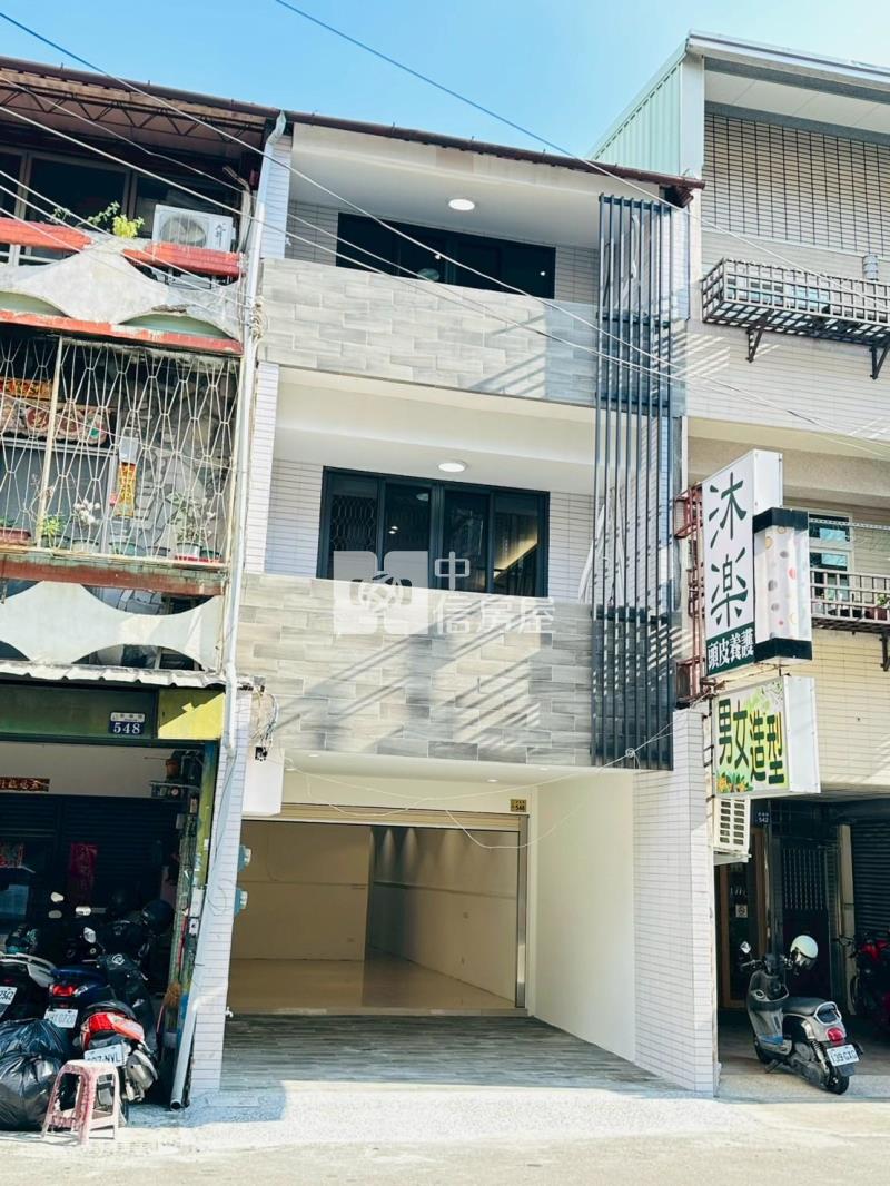 樹德商圈臨路精美店住合一金透天房屋室內格局與周邊環境