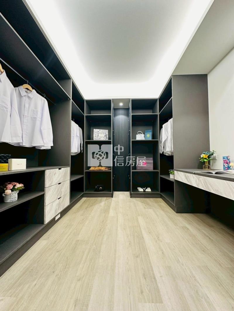 樹德商圈臨路精美店住合一金透天房屋室內格局與周邊環境