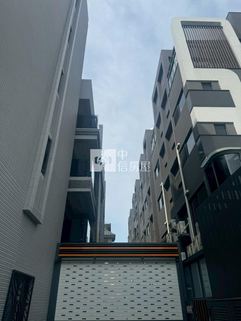 十期三字頭全新電梯別墅B房屋室內格局與周邊環境