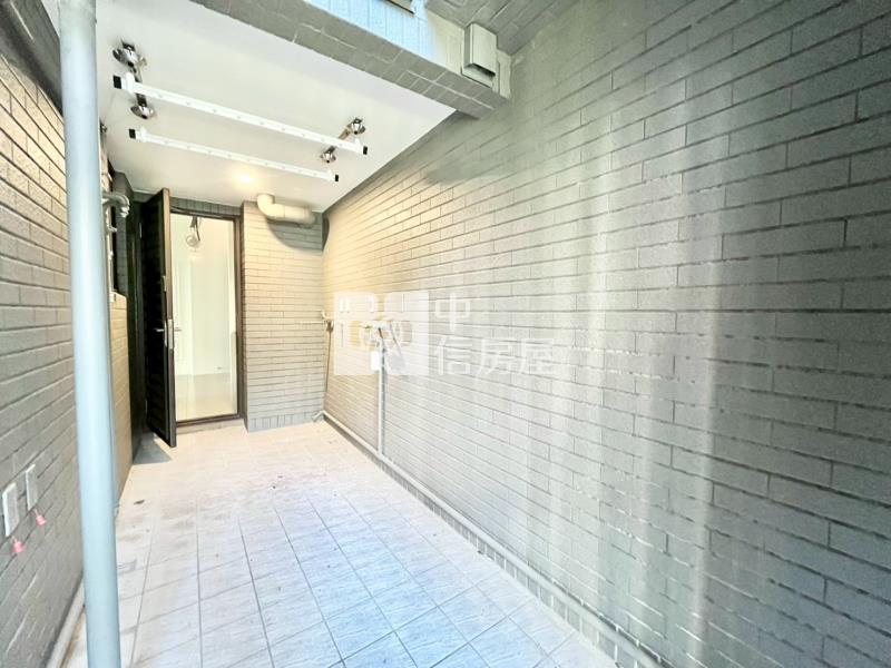 精銳嚮未來三房平車樹梢戶房屋室內格局與周邊環境