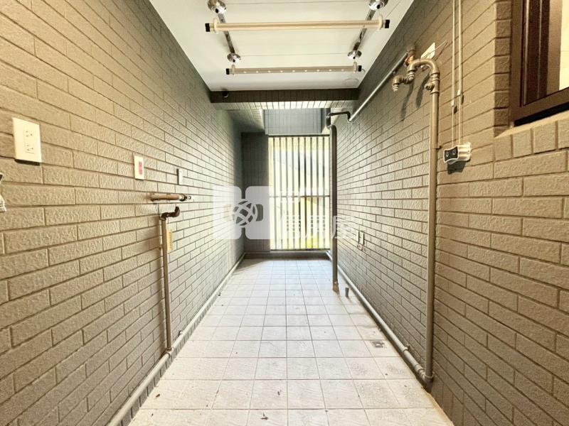 精銳嚮未來三房平車樹梢戶房屋室內格局與周邊環境