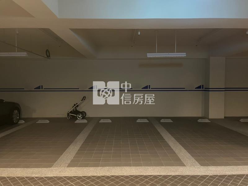 精銳嚮未來三房平車樹梢戶房屋室內格局與周邊環境