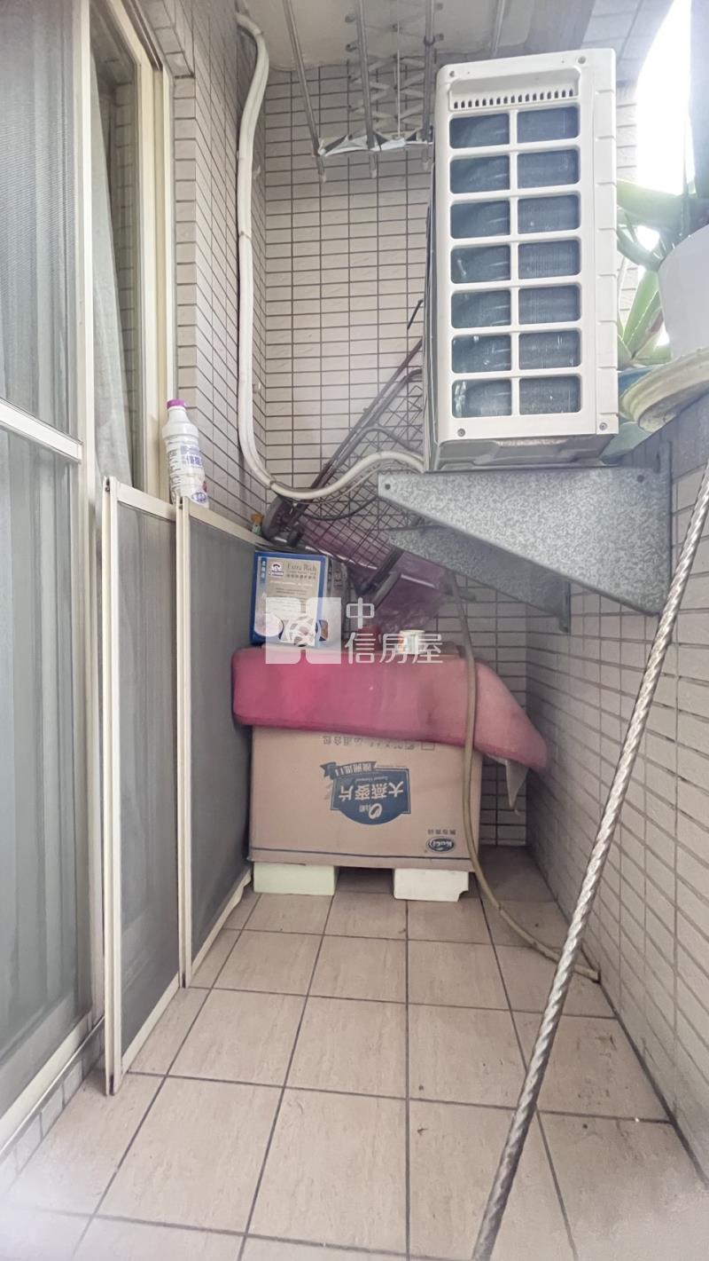 美術綠園道首排｜三面採光三房平車房屋室內格局與周邊環境