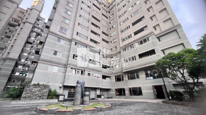 美術綠園道首排｜三面採光三房平車房屋室內格局與周邊環境