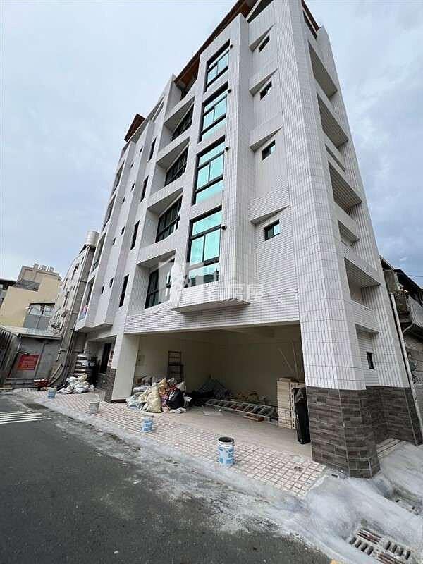 高科大大昌商圈全新電梯收租透天房屋室內格局與周邊環境